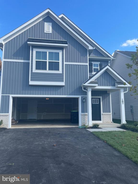 Building Photo - 107 Haida Ln
