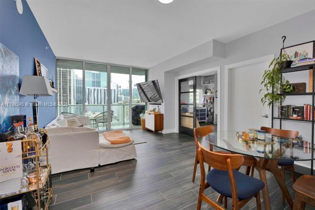 Foto del edificio - 253 NE 2nd St