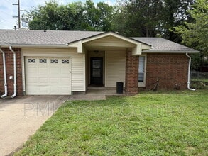 Building Photo - 6609 S Rockford Ave