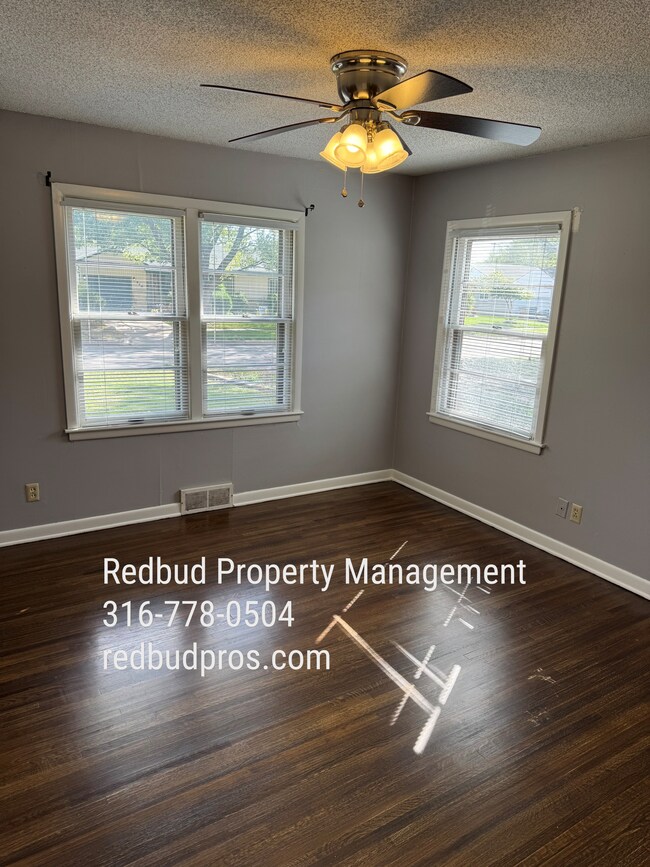 Foto del edificio - 639 S Courtleigh Dr
