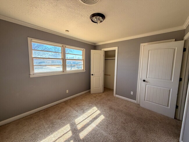 Building Photo - 5204 40th St