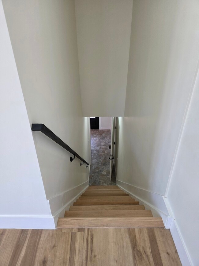 Entryway - 9421 85th Rd