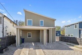 Building Photo - 7206 Carver Ave
