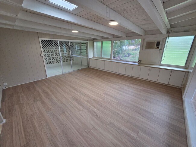 Foto del edificio - Charming 3 Bedroom 2 Bath Single Family Home in Manoa Valley