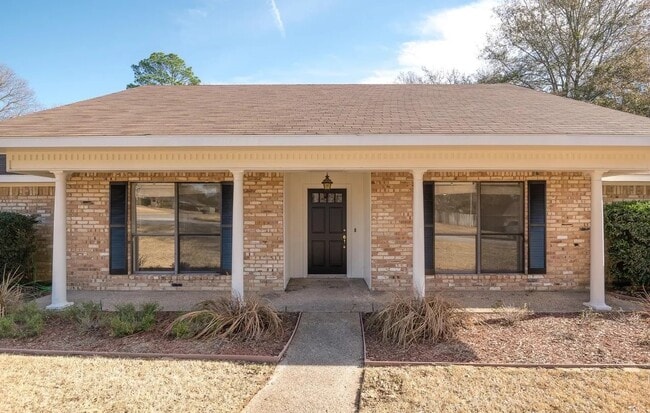 Foto del edificio - 4800 Gretna Green Ln