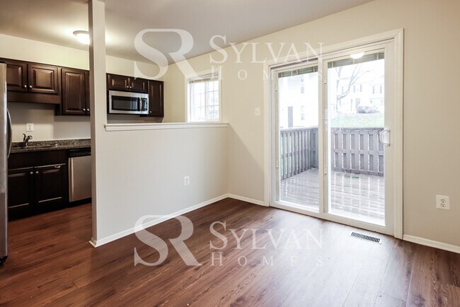 Foto del edificio - Discover Your Tranquil Oasis in this 3-Bedroom Haven