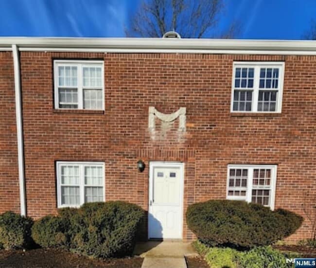 Foto del edificio - 63 W Hudson Ave