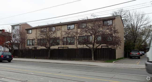 Primary Photo - 1209 Queen St E