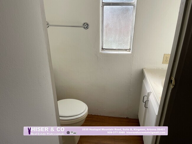 Foto del edificio - 2354 E Snavely Ave