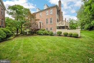 Building Photo - 10159 Castlewood Ln