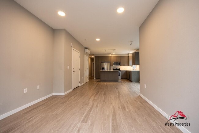 Photo - 110 N Blandena St Apartment