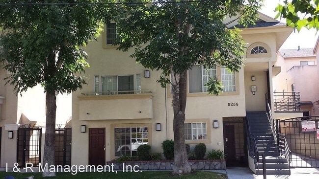 Foto del edificio - 5238 Cartwright Ave