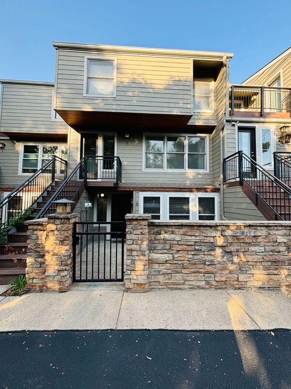 Foto principal - 1850 22nd St