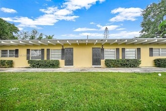 Building Photo - 2225 SW 62nd Ct