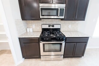 Building Photo - 29311 Dunns Creek Ct