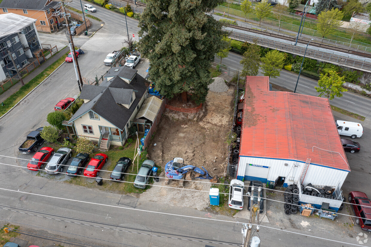 Construction - April 2022 - Courtyard @  Claremont