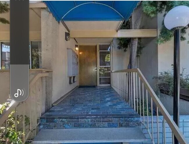 Foto del edificio - 3945 Harrison St