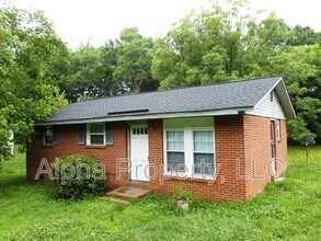 Building Photo - 212 Campbell Ave