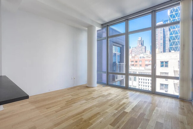 Building Photo - 310 W 52nd St