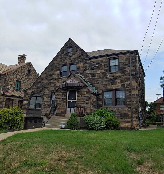 Foto del edificio - Quiet & Cozy 3BD/2BA single family home fo...