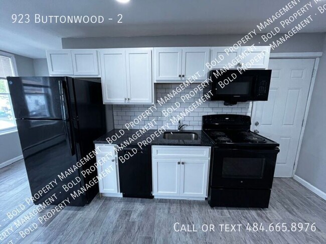 Foto del edificio - 923 Buttonwood-2