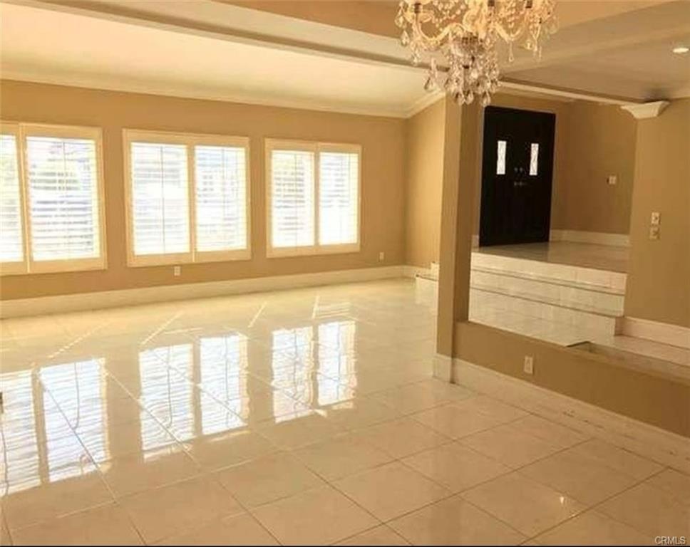Foto principal - 18113 Califa St