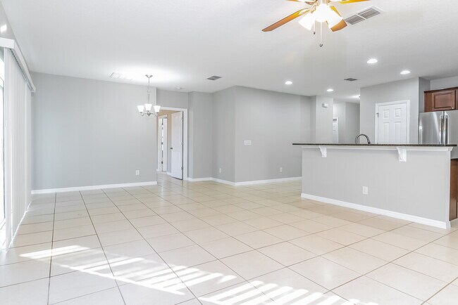 Foto del edificio - 3445 Brant St