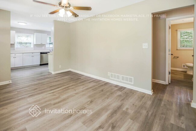 Foto del edificio - 2859 Spruce Point Rd