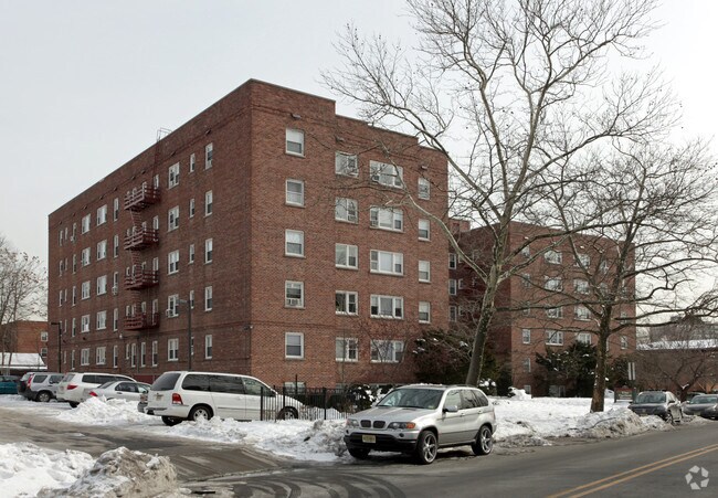 Carlton House Apartments Elizabeth Nj Building Photo Carlton House
