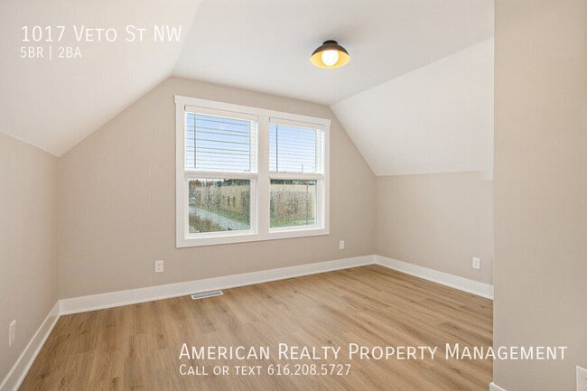 Foto del edificio - 1017 Veto St NW