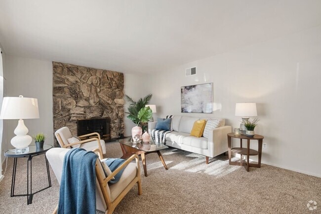 Building Photo - 582 Casitas St