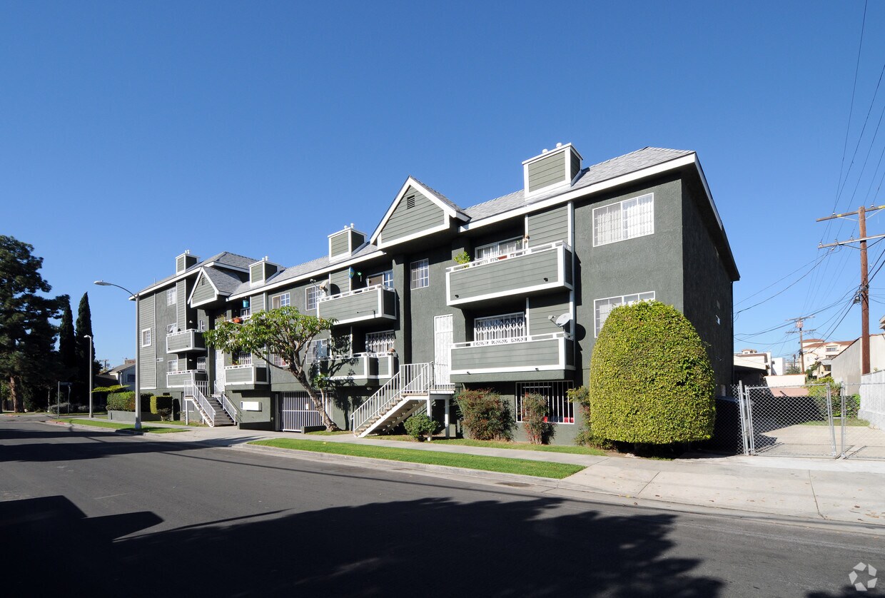 Foto del edificio - 2498 Corinth Ave