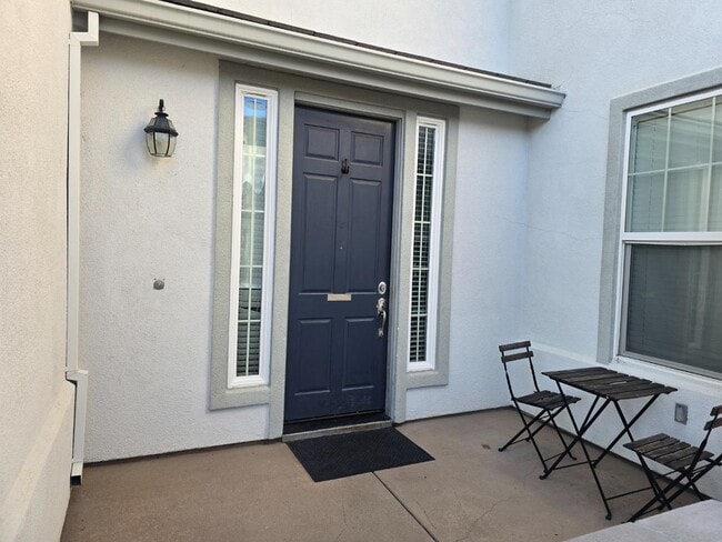 Building Photo - 1457 Paradise Ln