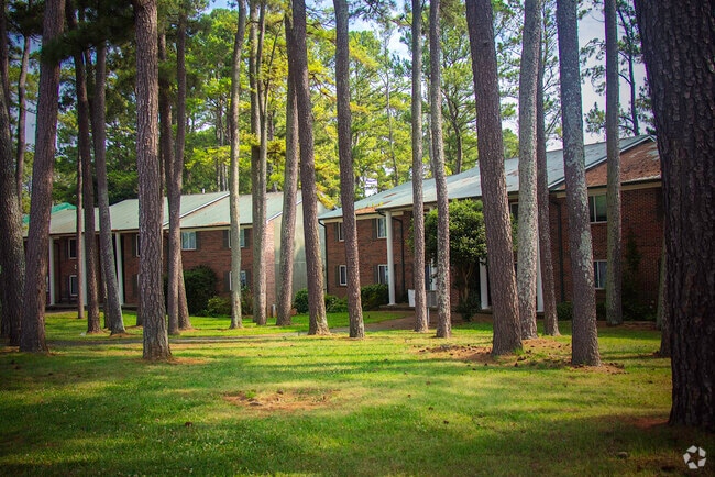 Primary Photo - Windy Lakes Apartments