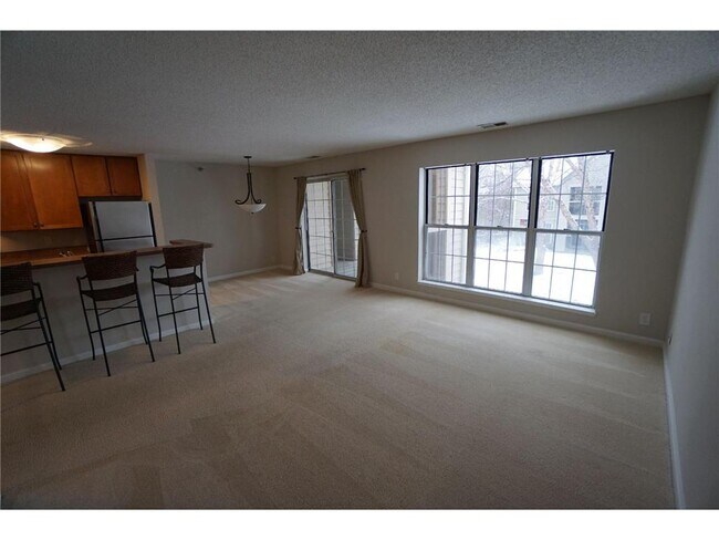 Building Photo - 6147 Chasewood Pkwy
