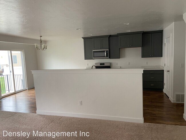 Building Photo - 3 br, 2 bath House - 76 E ASHGROVE LANE