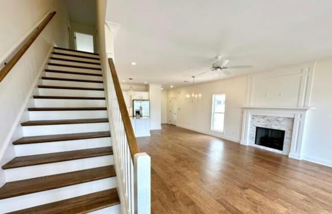 Building Photo - 4 BR Southaven- The Cottages at Silo Squar...
