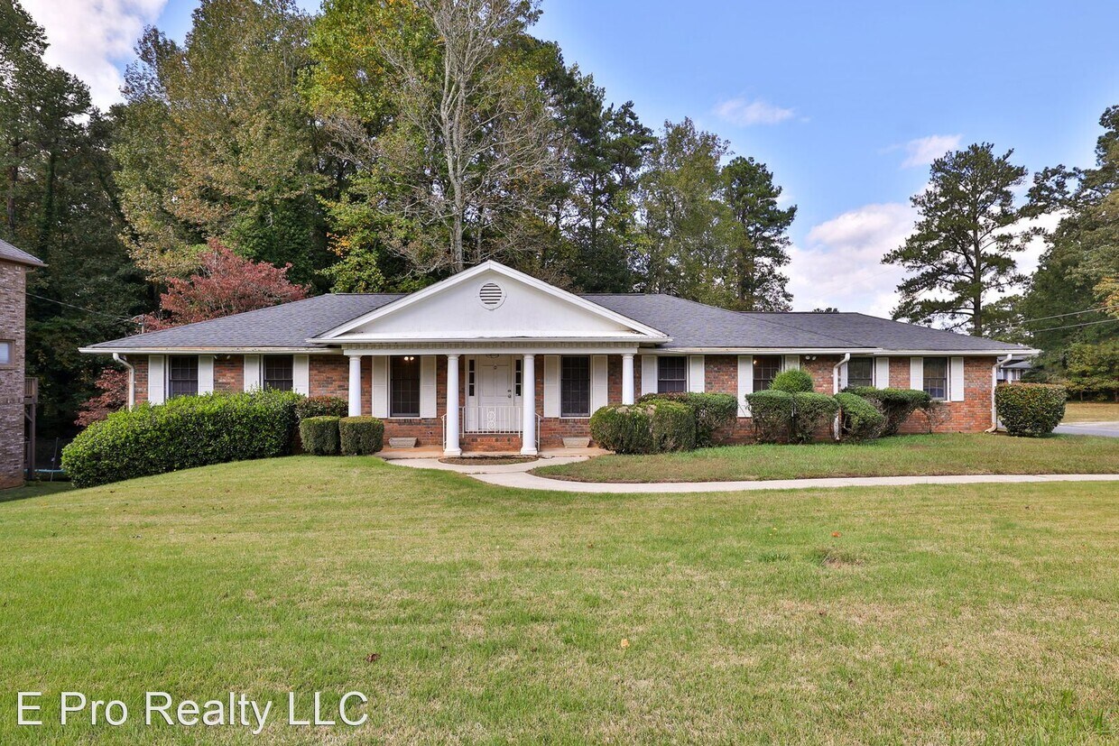 Primary Photo - 3 br, 2 bath House - 5055 Cascade Rd SW