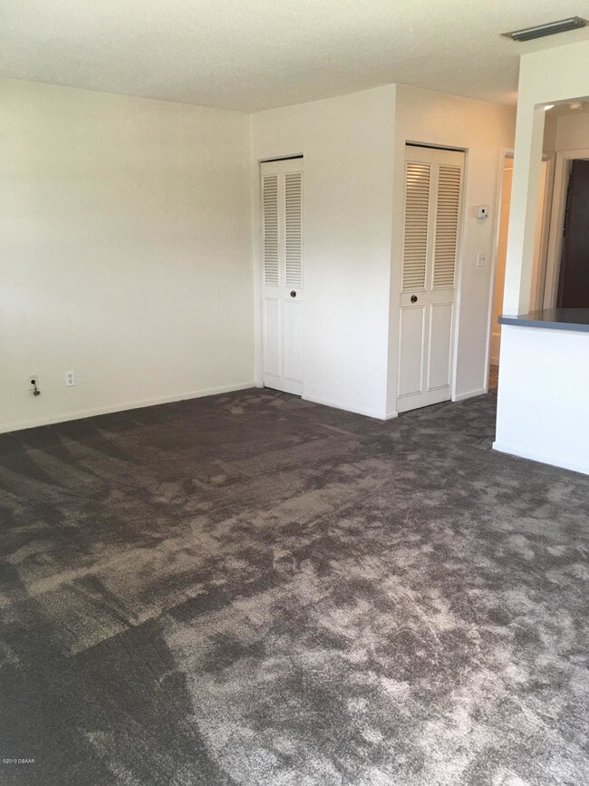 Foto del edificio - 450 Tomoka Ave