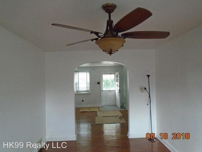 Building Photo - 3 br, 1 bath House - 2238 Glenview St.