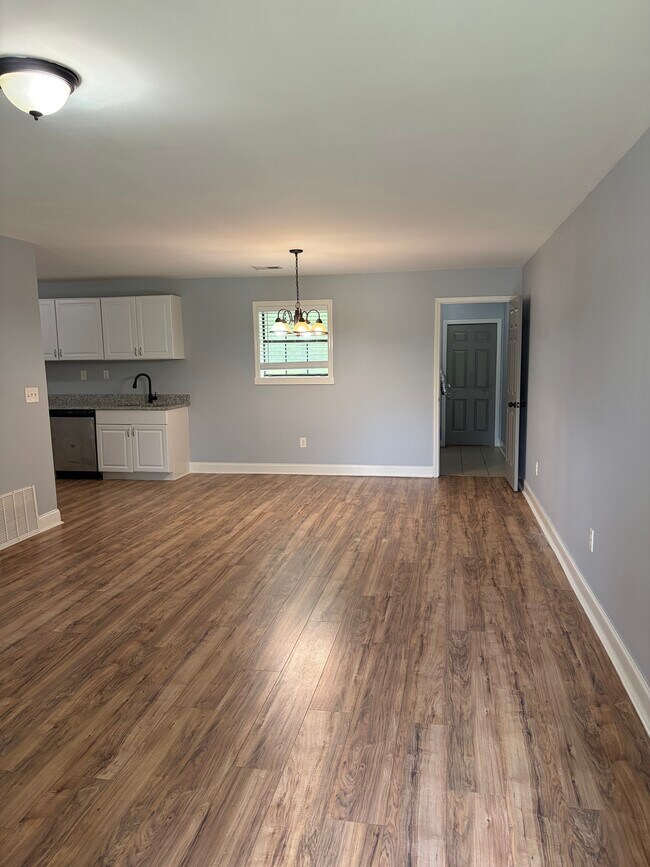 Sala de estar - 2628 Wren Cir