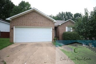 Building Photo - 1117 Sandino Dr