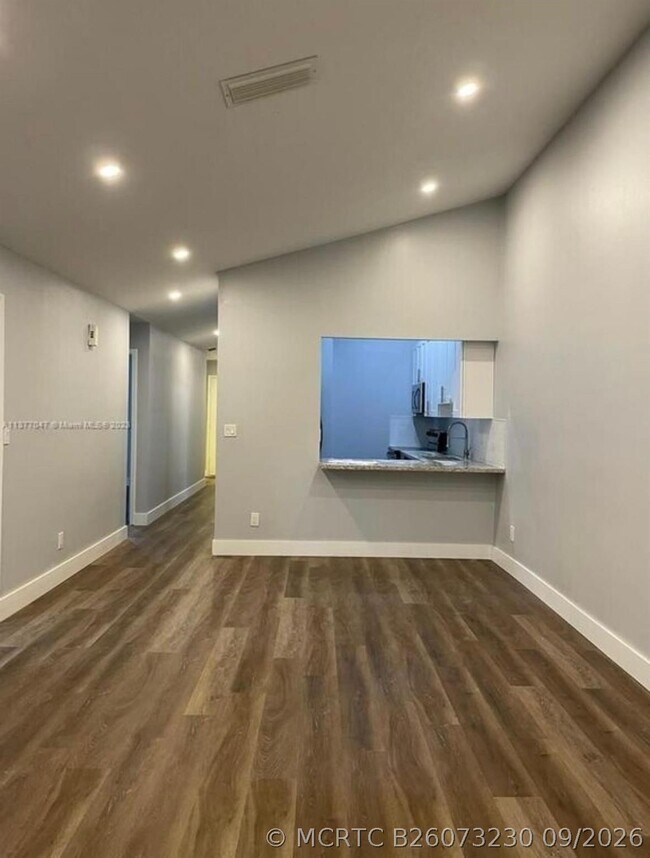 Building Photo - 4125 NW 78th Ave