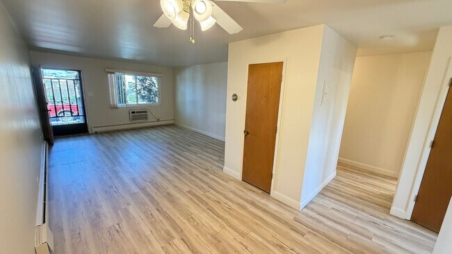 Foto del edificio - 1100 Harvard Wy