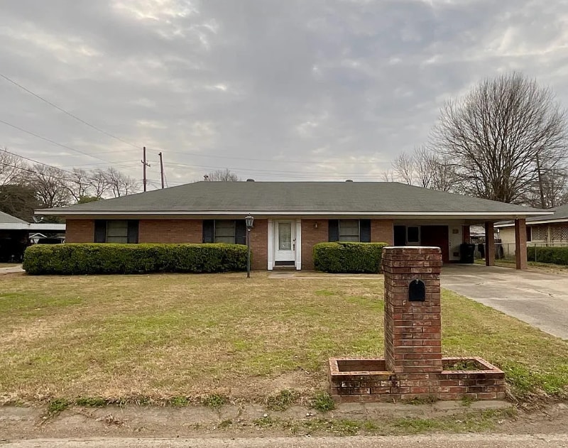 Primary Photo - 110 Plantation Dr
