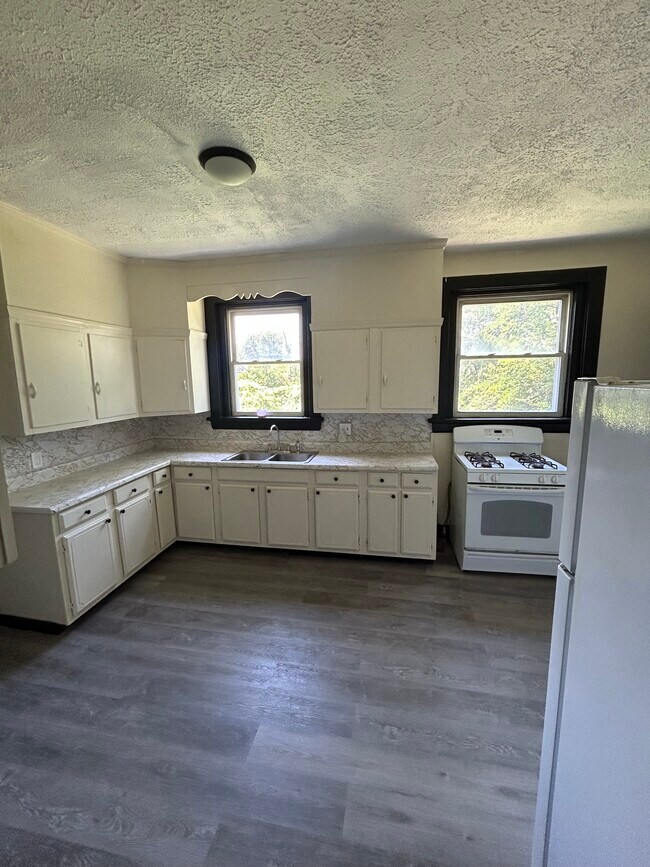 Foto del edificio - 3421 Trimble Ave