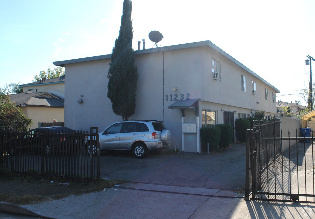 Building Photo - 11232 Califa St