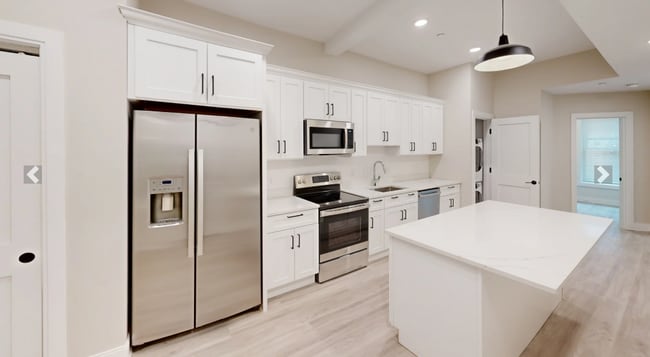 Building Photo - 220 Tremont St