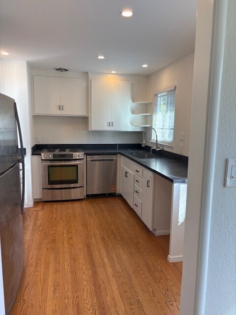 Foto del edificio - 3710 Sundale Rd