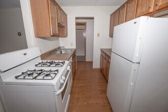 Building Photo - AVID Uptown